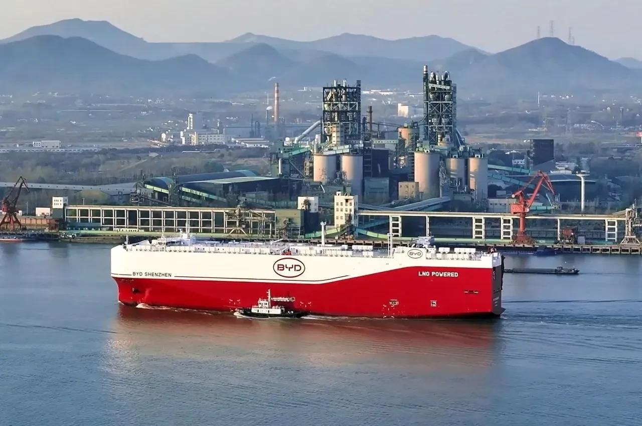 BYD Shenzhen göreve başladı: Dünyanın en büyük otomobil taşıma gemisi denizlerde