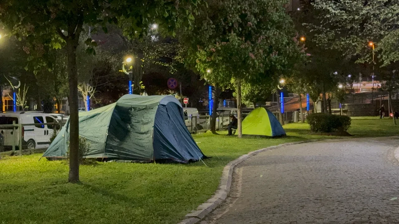 İstanbul'da gece yarısı peş peşe iki deprem! 