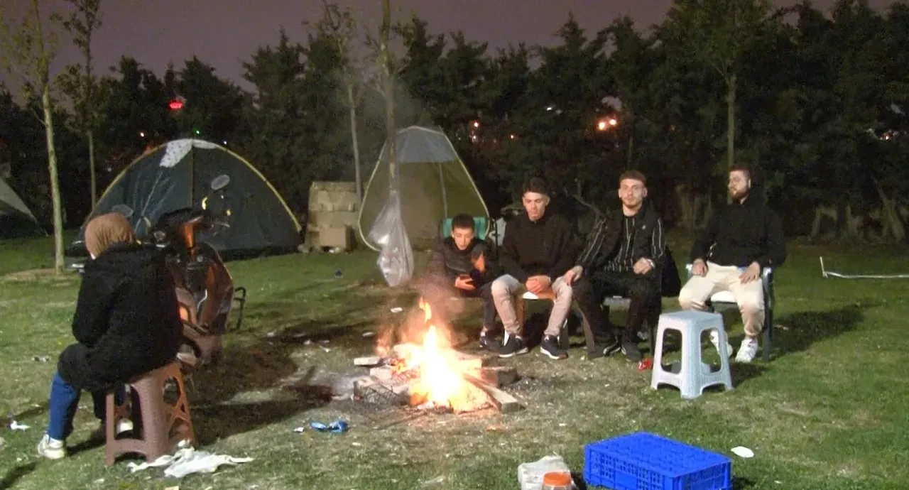 İstanbul'da gece yarısı peş peşe iki deprem! 