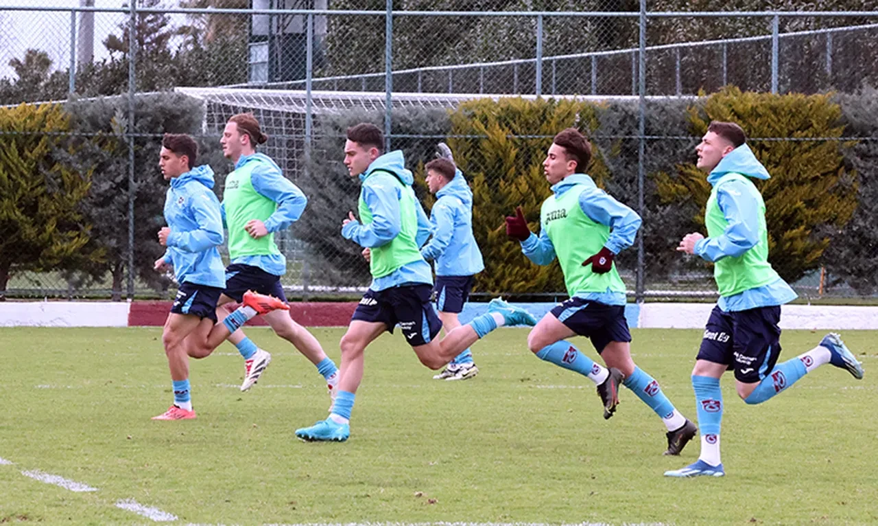 Trabzonspor U19 oyuncuları isimleri! Yaşları ve mevkileri...