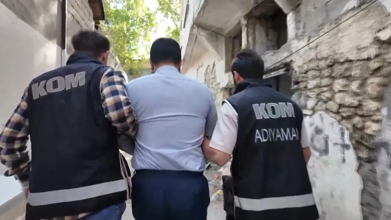 Büyü ve muska ile 45 milyon liralık vurgun! Herkesi soyup soğana çevirdi