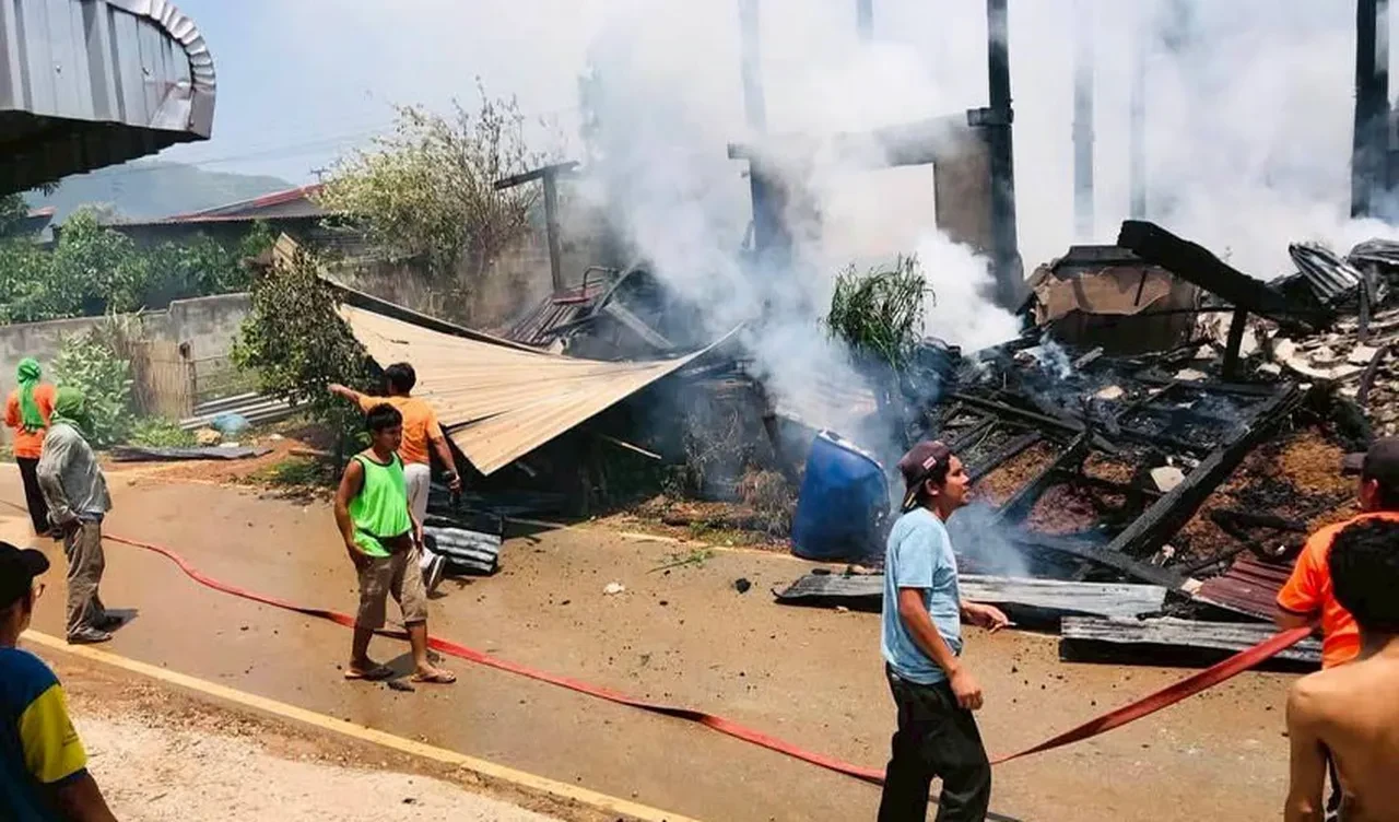 Annesinden uyuşturucu için para istedi! İstediğini alamayınca evi ateşe verdi