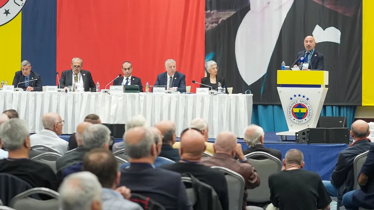 Fenerbahçe'de Ali Koç'a rakip çıktı! Hakan Bilal Kutlualp başkan adaylığını açıkladı