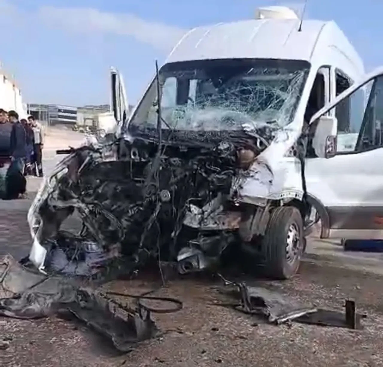 Gaziantep'te korkunç kaza! İşçi servisi ile tır çarpıştı