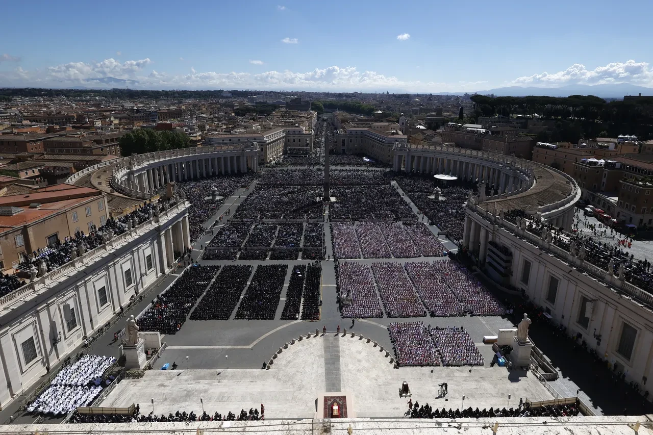 Papa Francis'in cenaze töreni için binler Vatikan'da! Sıkı güvenlik önlemleri alındı