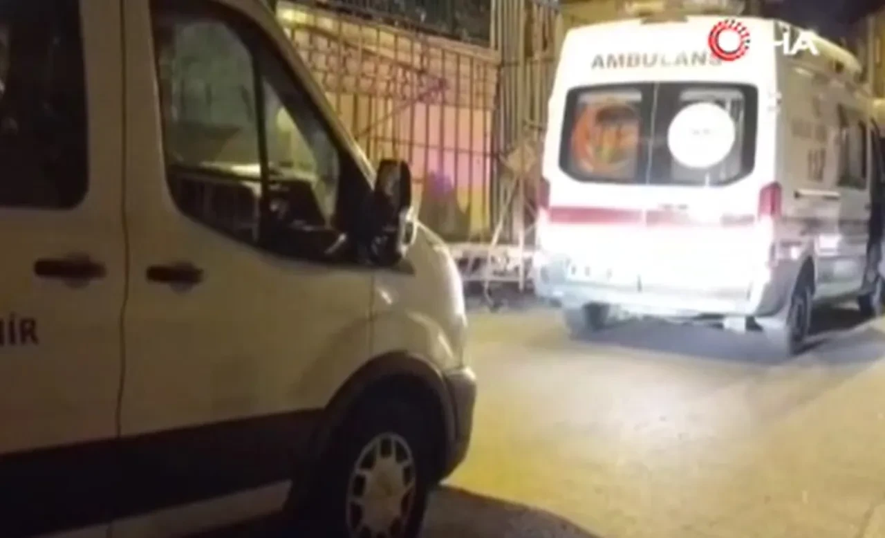 Ümraniye'de kadın cinayeti: Sokak ortasında dehşet görüntü