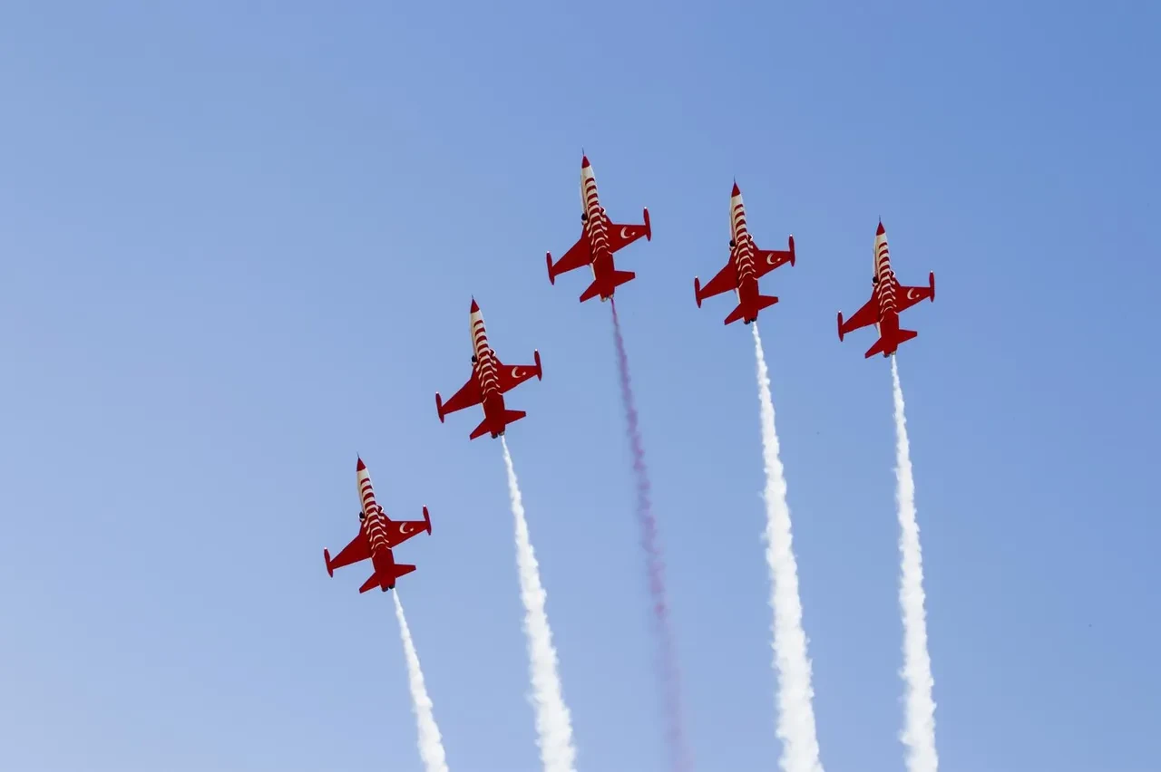 29 Nisan'da KKTC’de gökyüzü kırmızı beyaz olacak