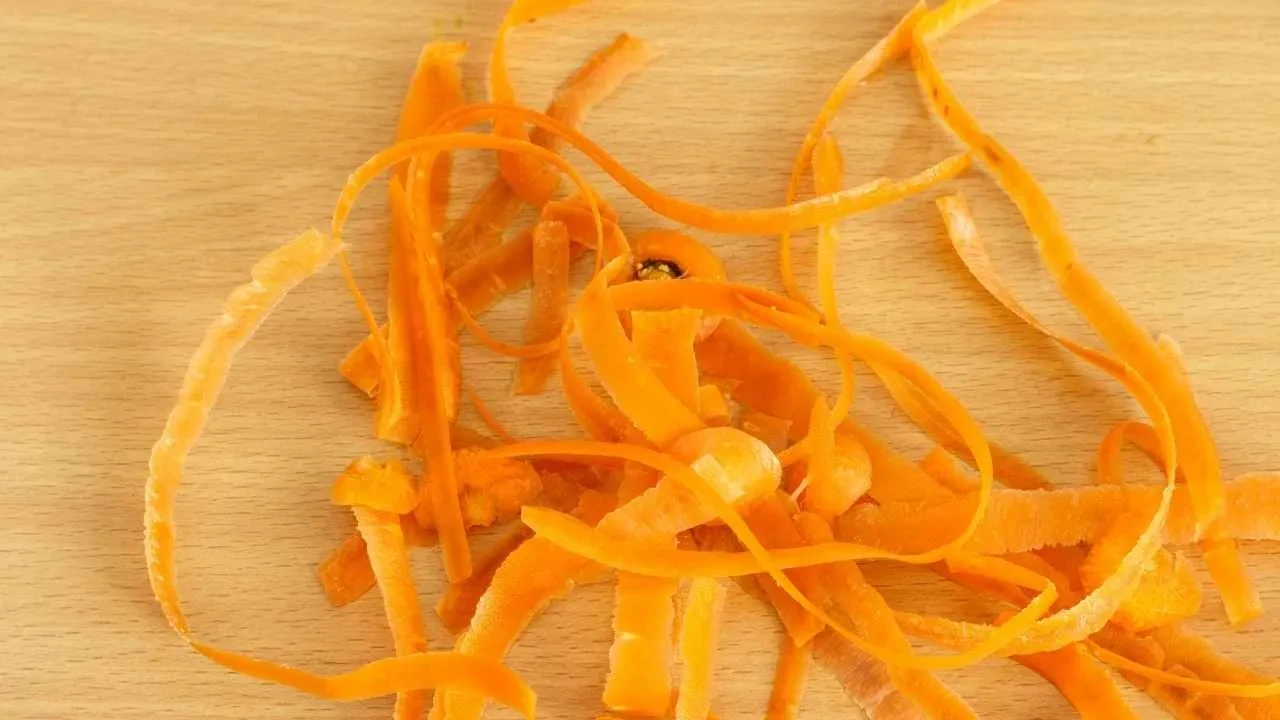 Balkonunda sebze yetiştirenler dikkat! Çöplerden yapılıyor bitkileri 2 kat daha hızlı büyütüyor