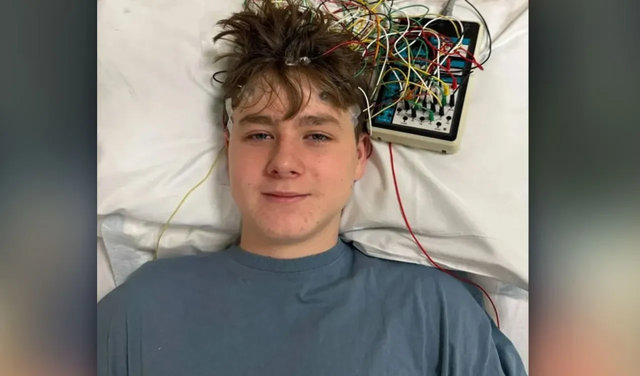 Baş ağrısı şikayetiyle okuldan eve gönderildi, ölümcül hastalık ortaya çıktı