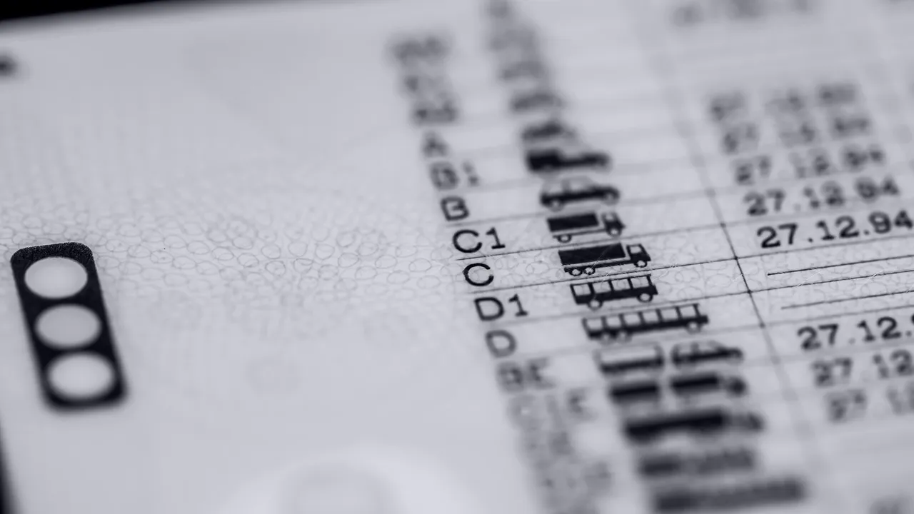 Ehliyet yenileme son tarih ne zaman? Eski ehliyet yenileme için gerekli belgeler belli oldu