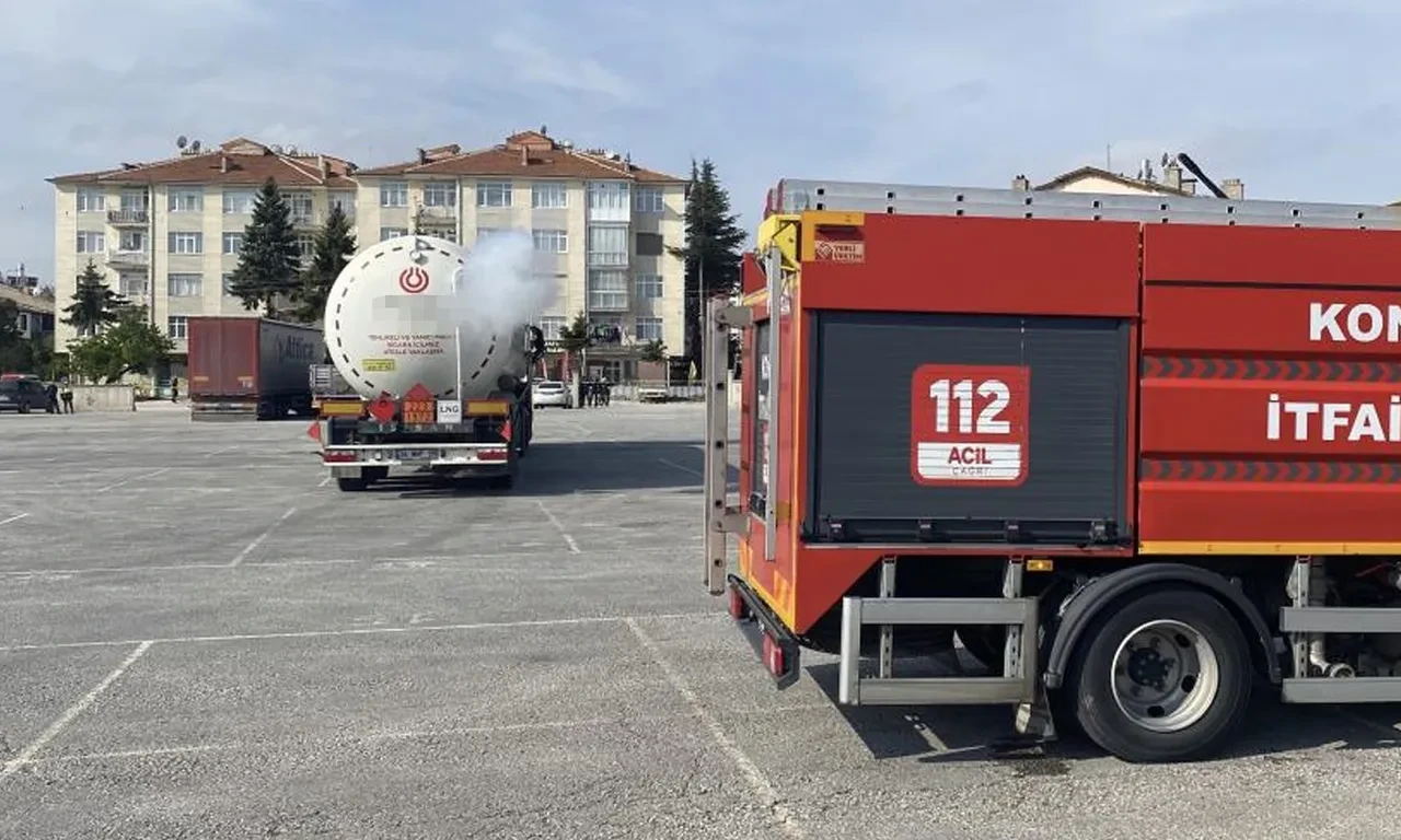 Konya'da korku dolu anlar! LNG dolu tankerdeki sızıntı
