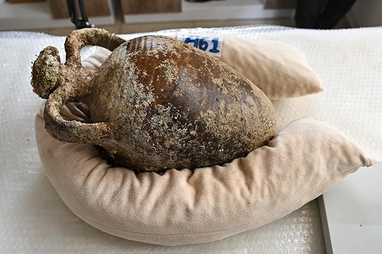 Türkiye'de 1100 yıllık amfora keşfi! Tarihin sırları ortaya çıkıyor