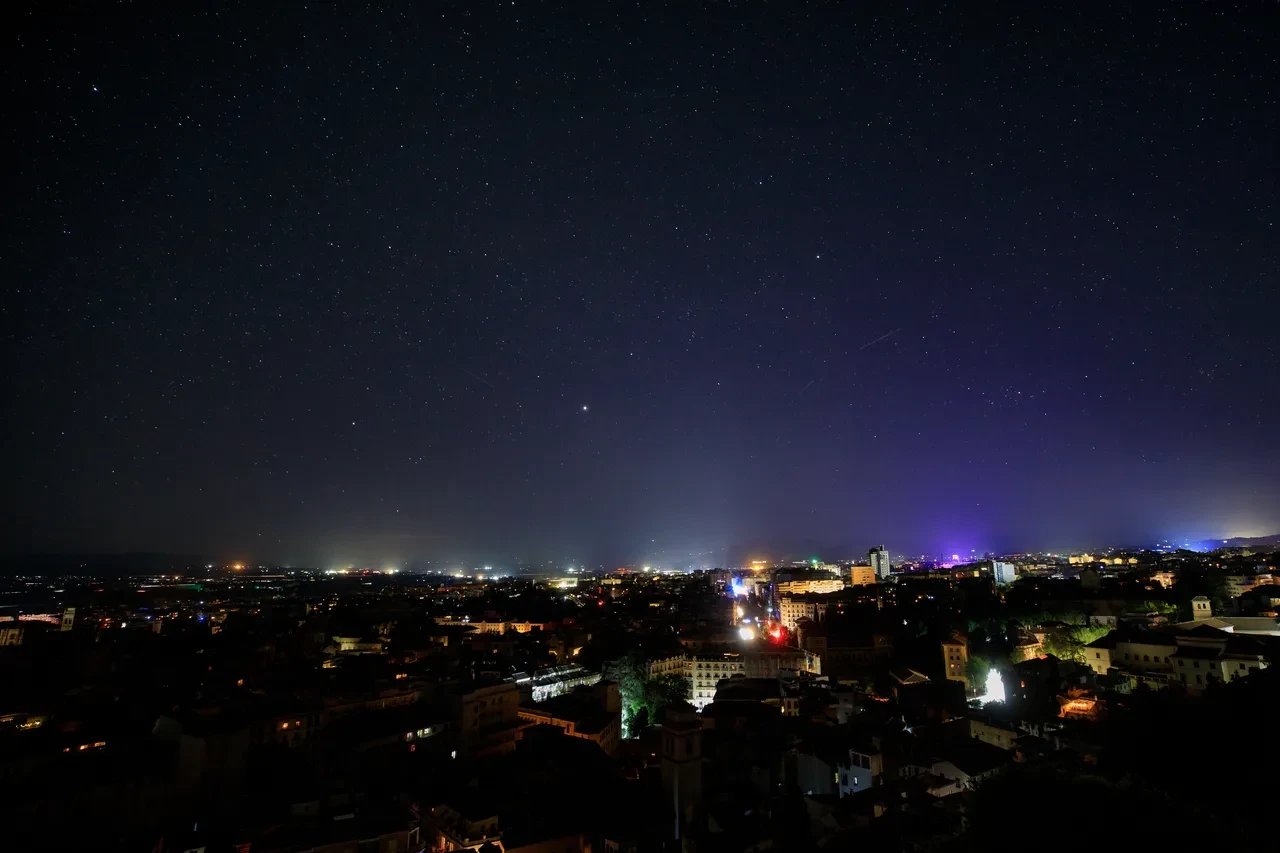 Avrupa karanlığa gömüldü! 50 milyon kişi etkileyen elektrik kesintisinin arkasındaki sır perdesi