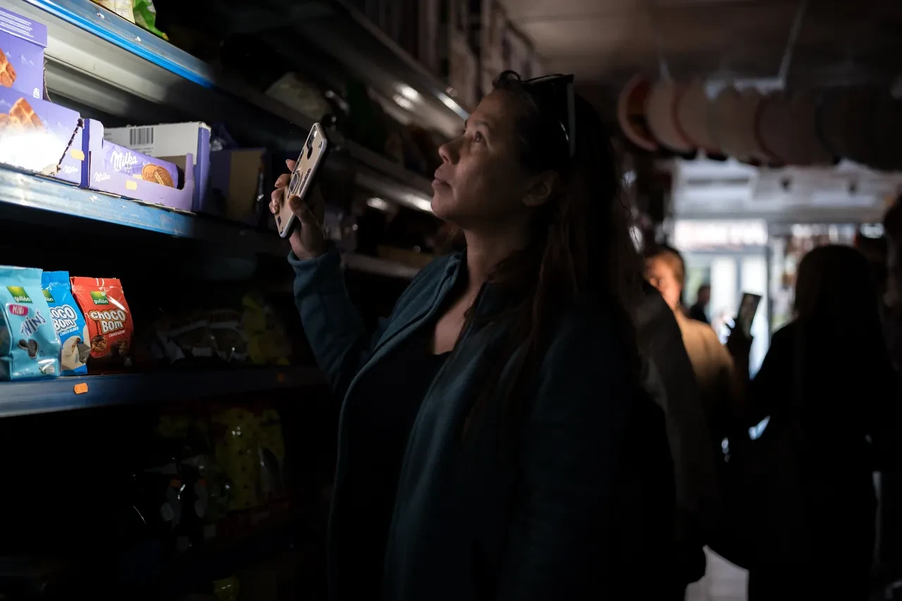 Avrupa karanlığa gömüldü! 50 milyon kişi etkileyen elektrik kesintisinin arkasındaki sır perdesi