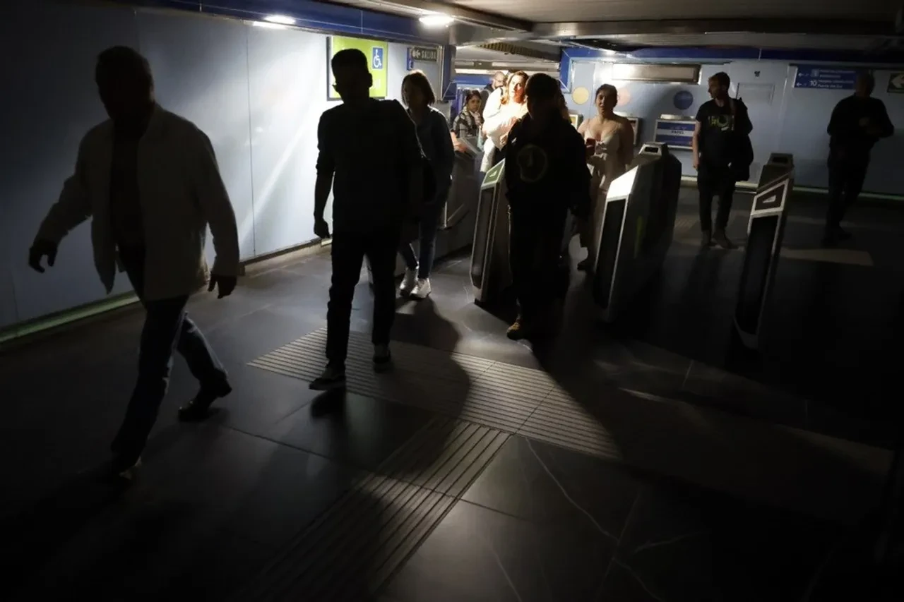 Avrupa'da ölümlere neden olan elektrik kesintisi bir ülkeyi daha vurabilir! Büyük bir tehlike var