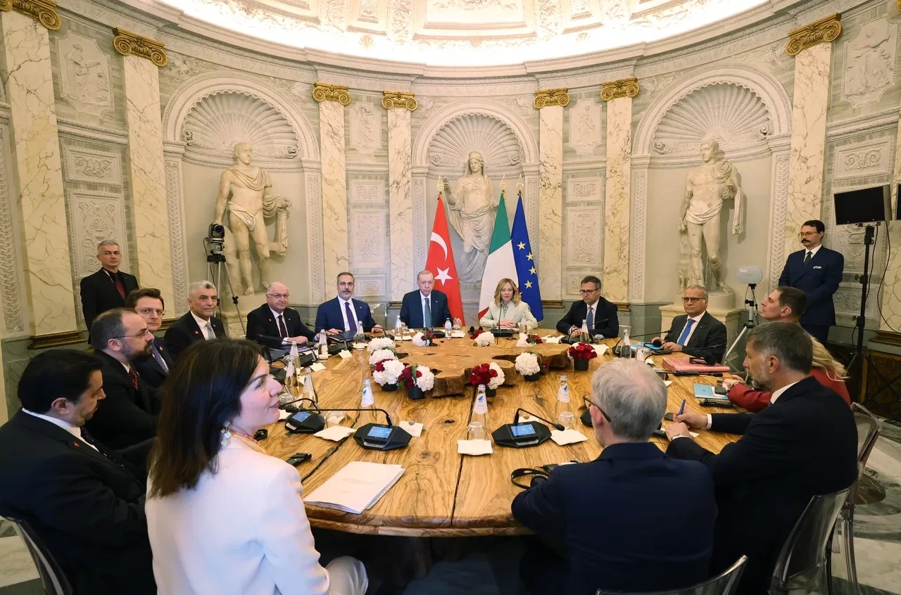 Cumhurbaşkanı Erdoğan'dan savunma sanayi müjdesi! 'İtalya ile yeni projeler yapacağız'