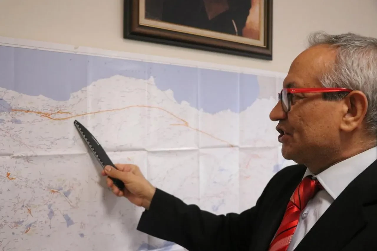 Profesörden umutlandıran sözler: 250-300 yıl deprem beklenmiyor