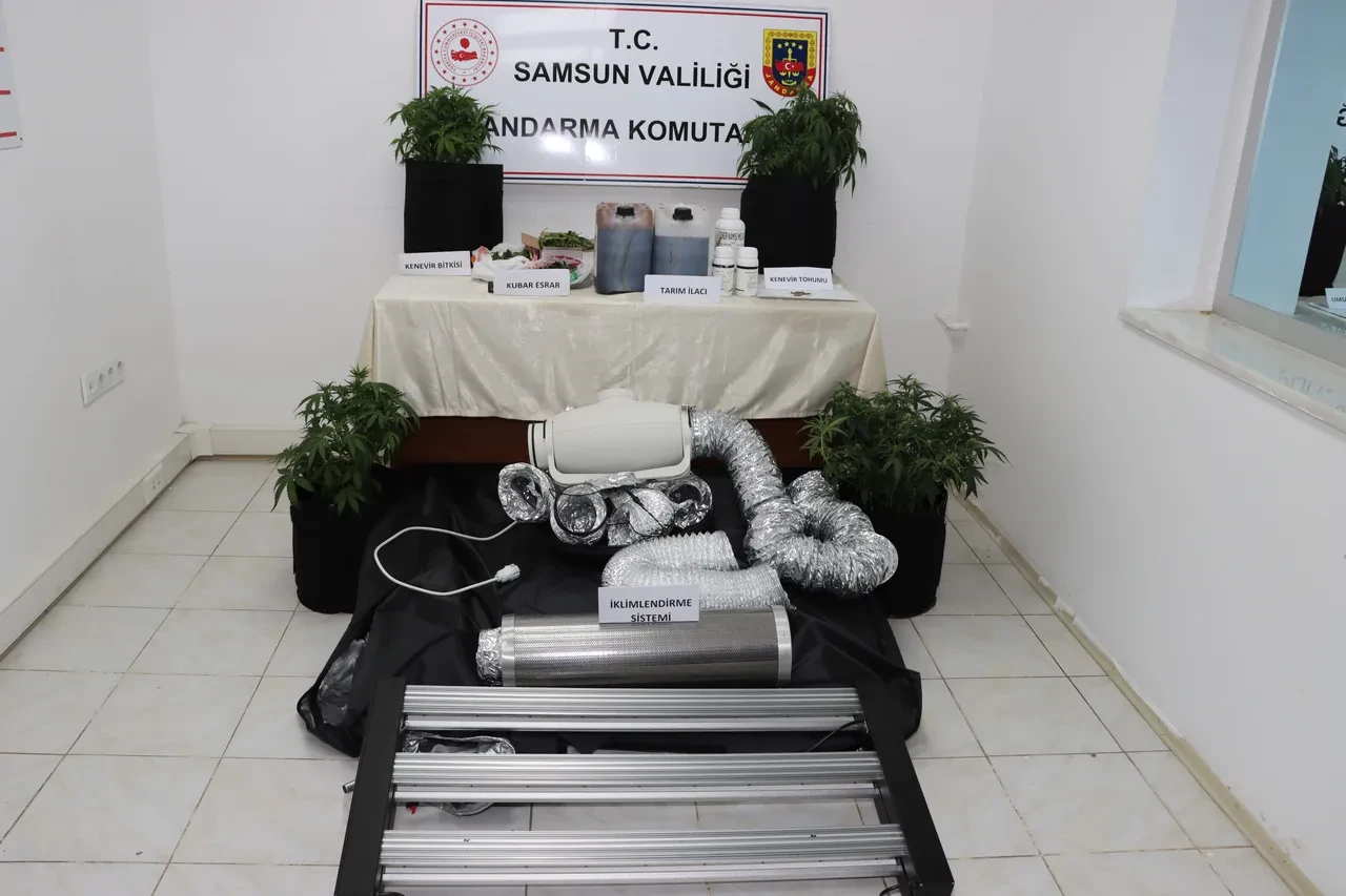 Samsun'da ilginç olay! Evine iklimlendirme sistemi kurup kenevir yetiştirdi