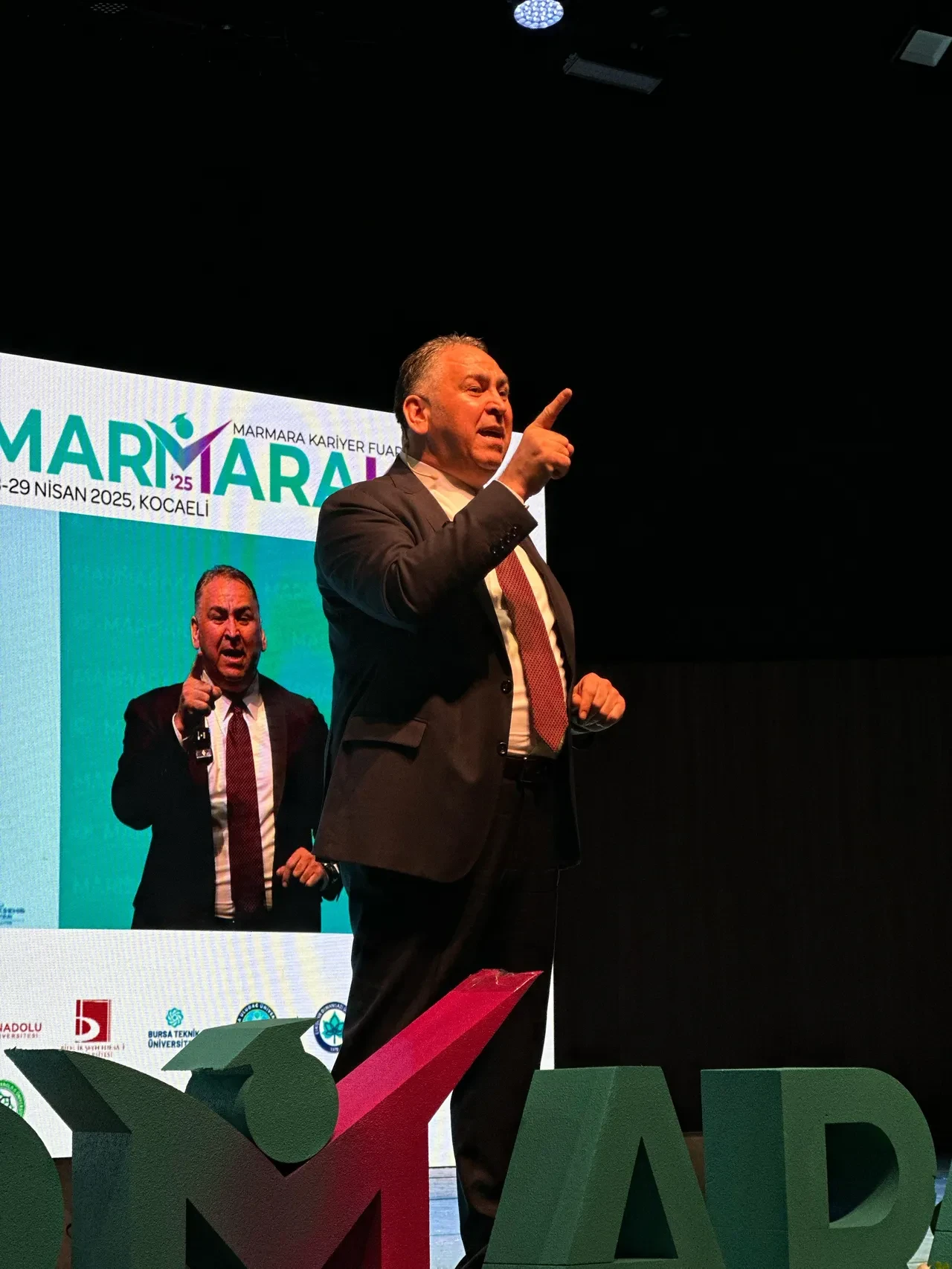 Tevazuyla geleceği şekillendirenler: MARMARAKAF’24’te ilham dolu buluşma”