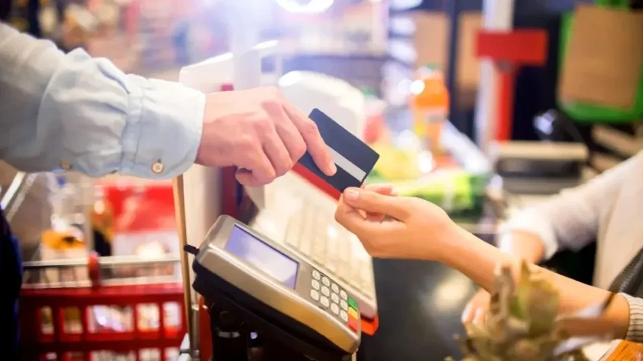 Boykotçuları çıldırtacak rakamlar! Kartlı alışveriş tutarı 1 günde mart ayını katladı 