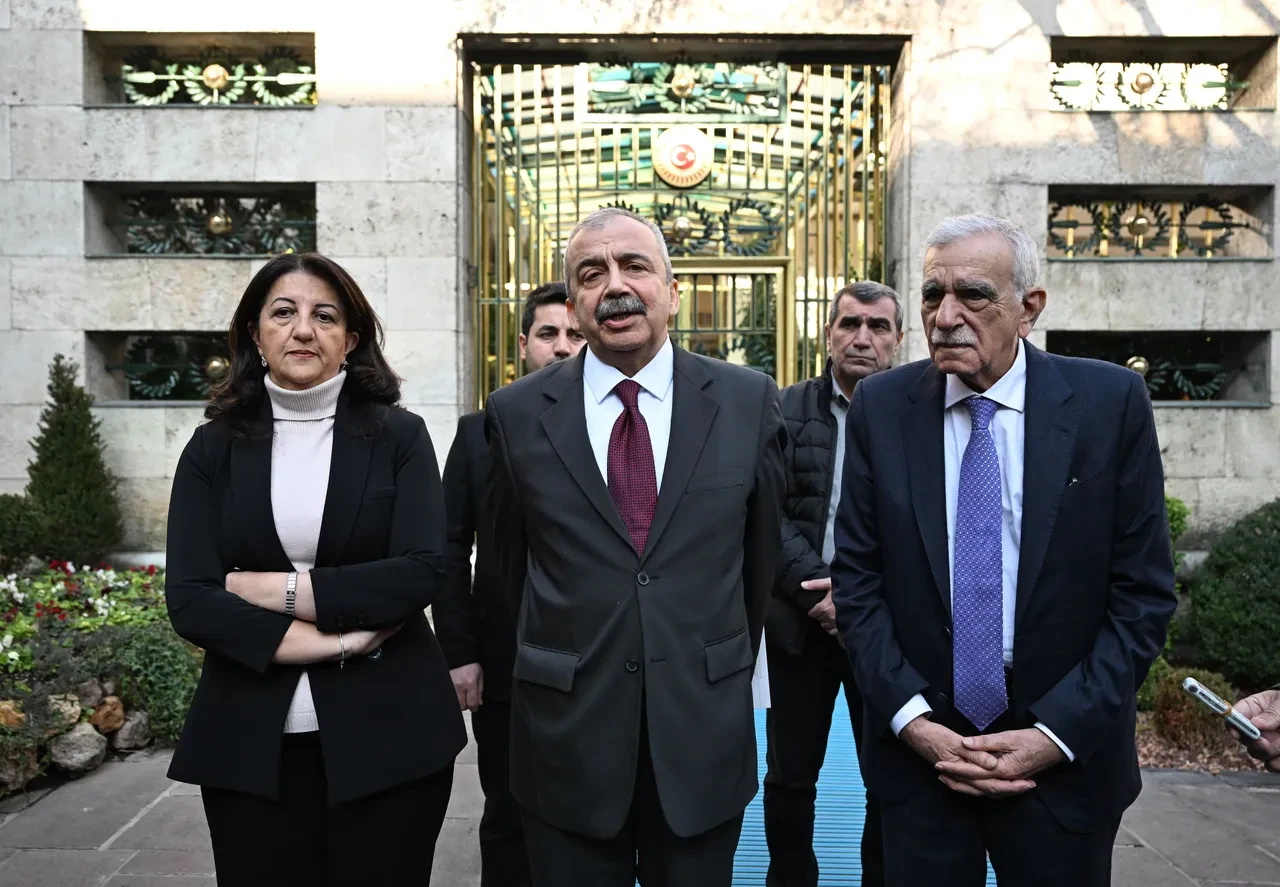 DEM Parti'den görüşme trafiği: Önce Erdoğan'ı sonra İmralı'yı ziyaret edecek