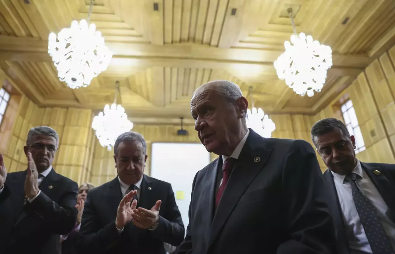 Devlet Bahçeli mesaiye geri dönüyor! Kulislerden dikkat çeken iddia