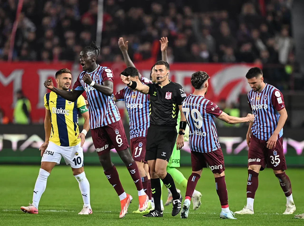Fenerbahçe Trabzonspor maç biletleri ne zaman satışa çıkacak? Süper Lig'de bu hafta da büyük derbi var