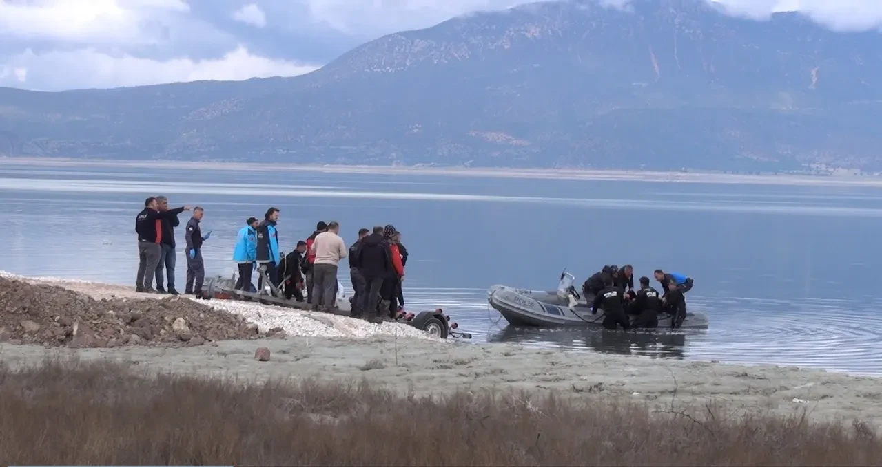 Günlerdir her yerde aranıyordu! Cansız bedeni gölde bulundu: Eşi sinir krizi geçirdi
