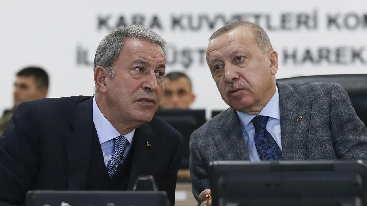 Hulusi Akar imaj değiştirdi! Yeni hali herkesi şaşırttı