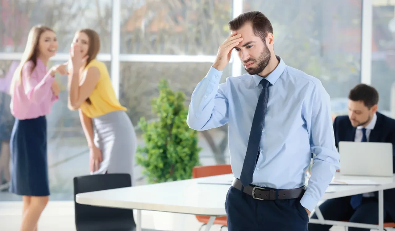 Mobbing ile mücadelede yeni dönem! Cumhurbaşkanlığı genelgesi yürürlükte: İşte çalışanların yapması gerekenler