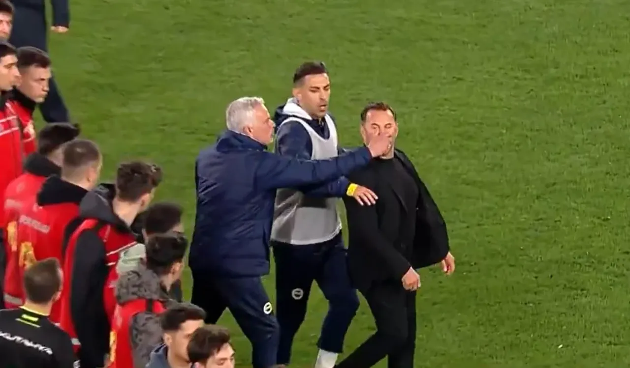 Mourinho'nun fiziksel müdahalesine Okan Buruk'tan ilk açıklama: Doğru bulmuyorum