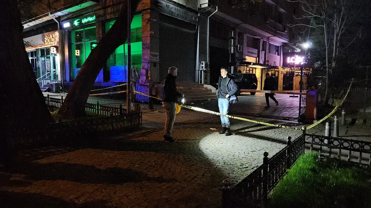 Şişli'de eğlence mekanında silahlı çatışma! İki grup birbirine girdi: Yaralılar var