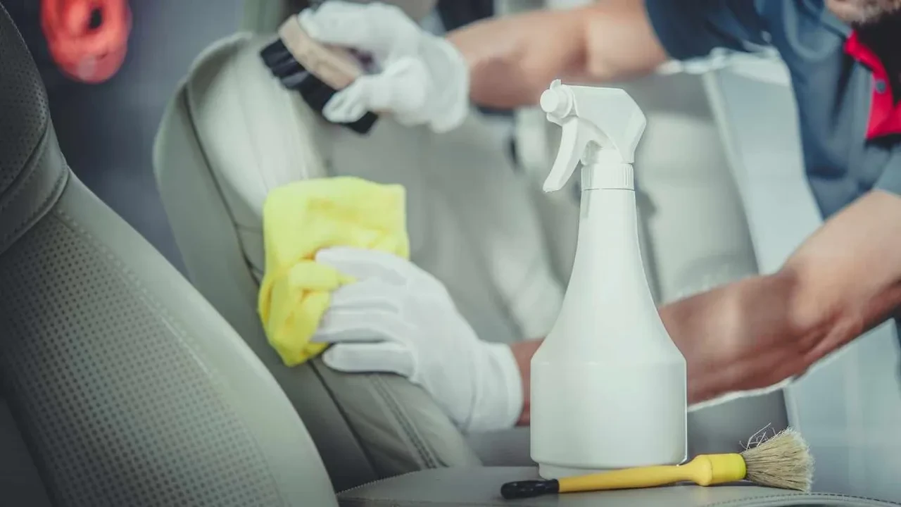 Aracınızdaki kötü kokuyu söküp atıyor yarısı yetiyor! Oto yıkamanın yolunu unutacaksınız