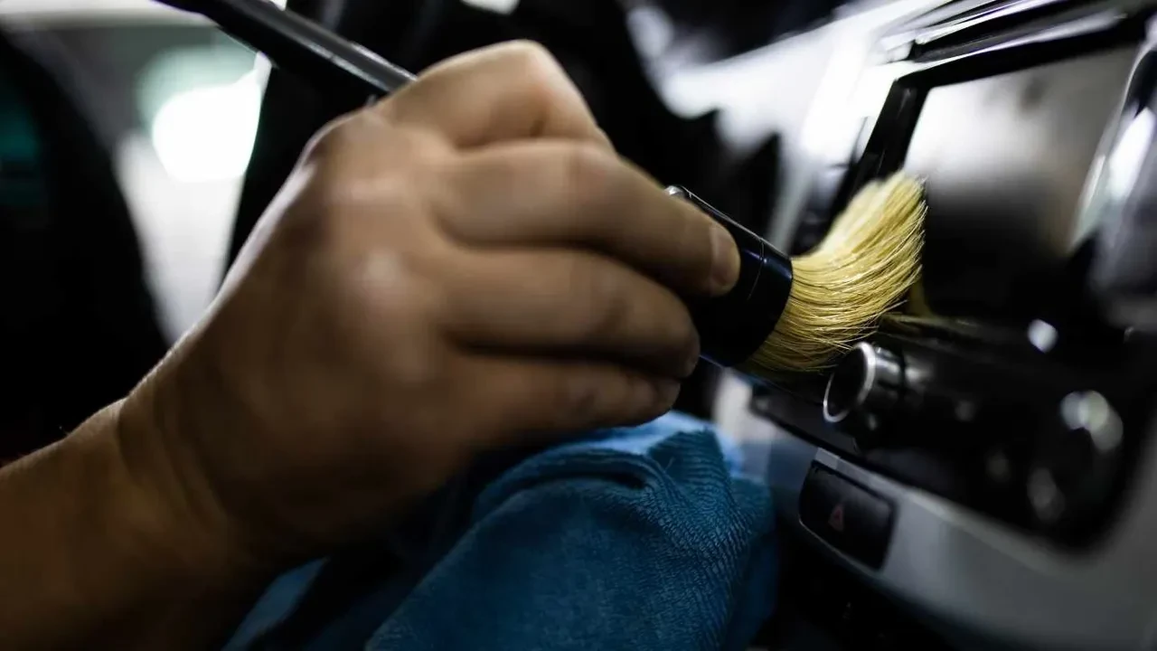 Aracınızdaki kötü kokuyu söküp atıyor yarısı yetiyor! Oto yıkamanın yolunu unutacaksınız