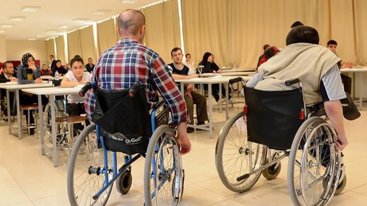 Bakan Tekin duyurdu! 1381 engelli öğretmen ataması gerçekleşti