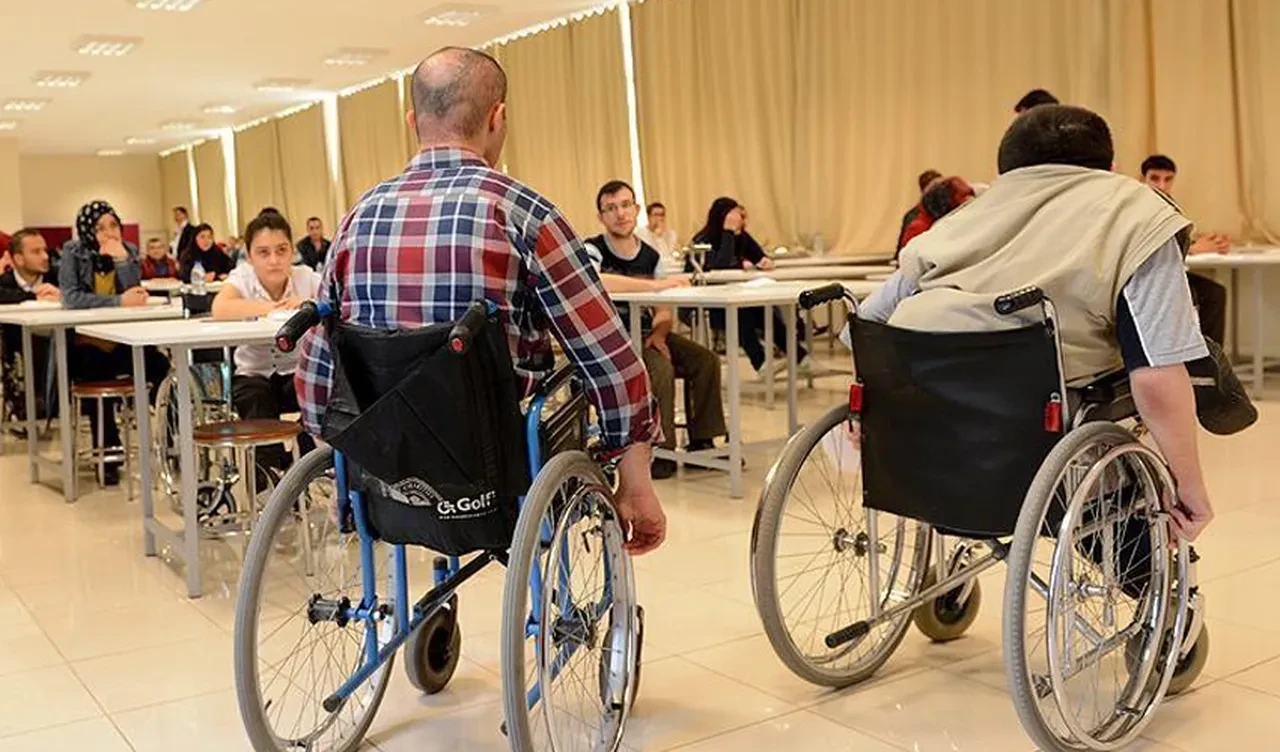 Bakan Tekin duyurdu! 1381 engelli öğretmen ataması gerçekleşti