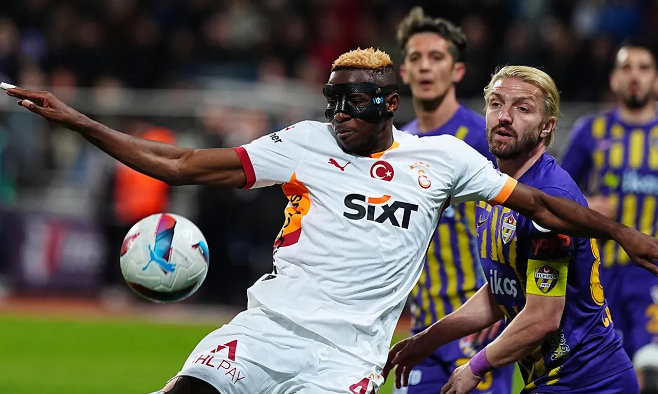 Caner Erkin futbolu bıraktı iddiası gündem oldu! "Osimhen'den sonra gayet normal"