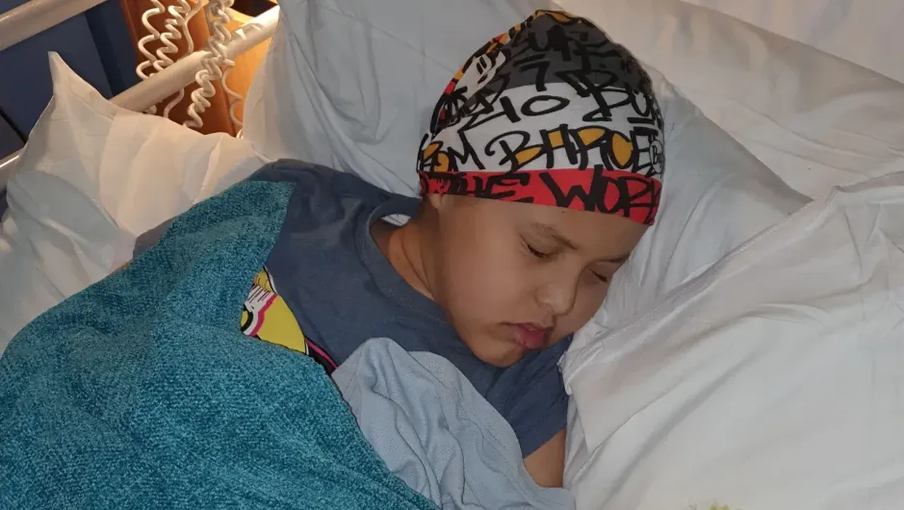 Diş ağrısı diyerek eve gönderdiler ölümcül hastalık çıktı! Oğlunun cenazesini evde tutmak zorunda kaldı