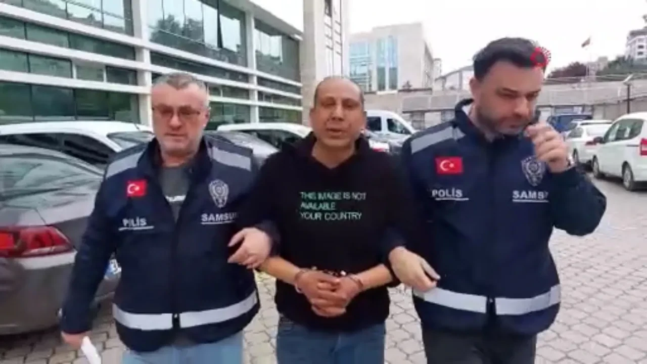 Eşini sopayla döverek hastanelik etti! Tutuklanırken arkadaşlarından yardım istedi