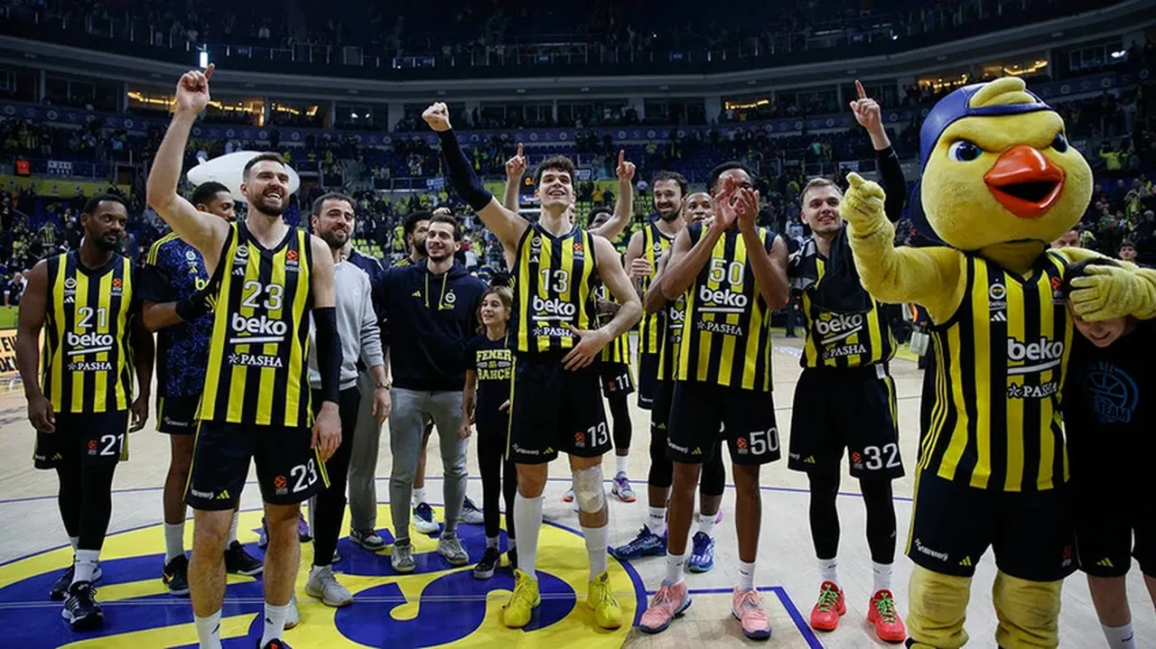Paris Fenerbahçe maç sonucu kaç kaç? Fenerbahçe Beko EuroLeague Final Four'da