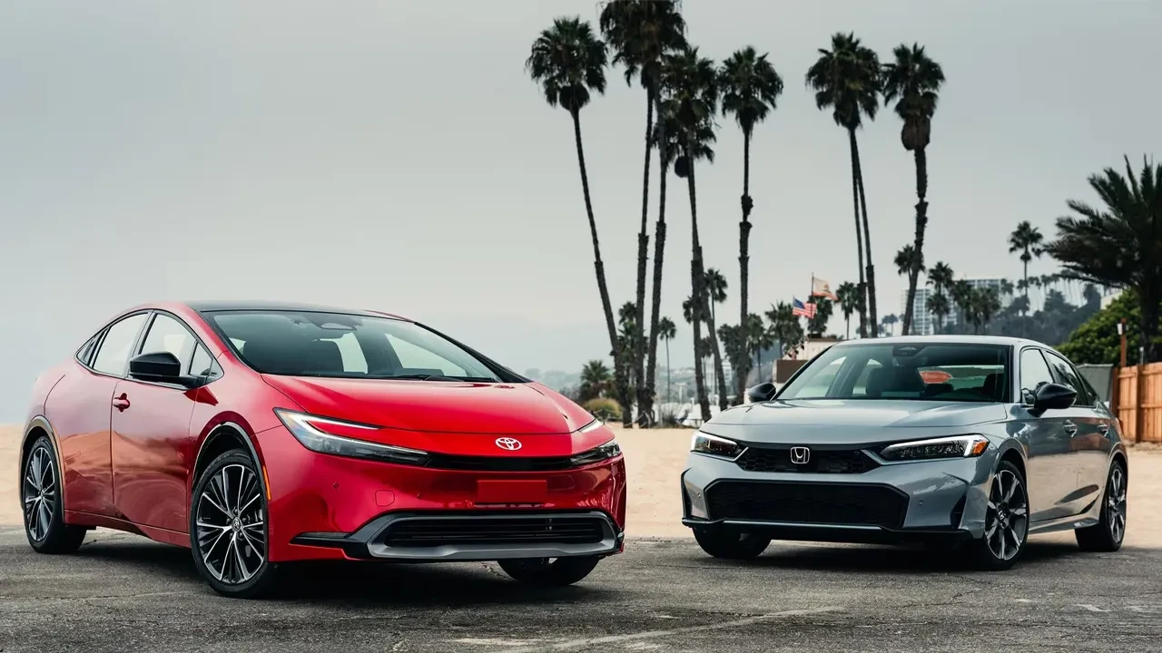 Toyota hibrit, tahtından olabilir! Honda performansı ile meydan okuyor