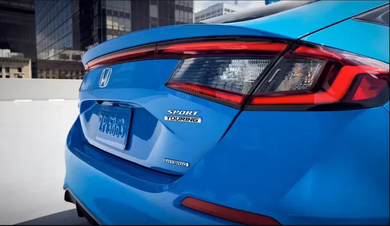 Toyota hibrit, tahtından olabilir! Honda performansı ile meydan okuyor