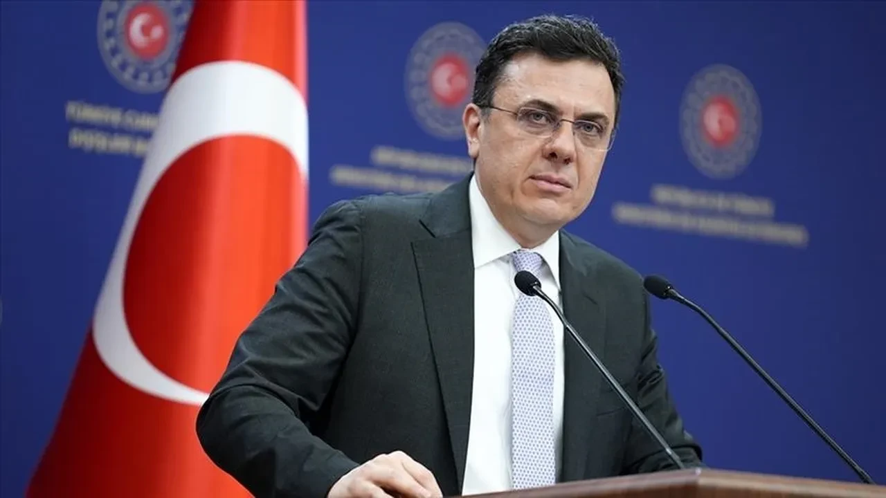 Türkiye'den İsrail'e Suriye uyarısı: Saldırıları sona erdirin