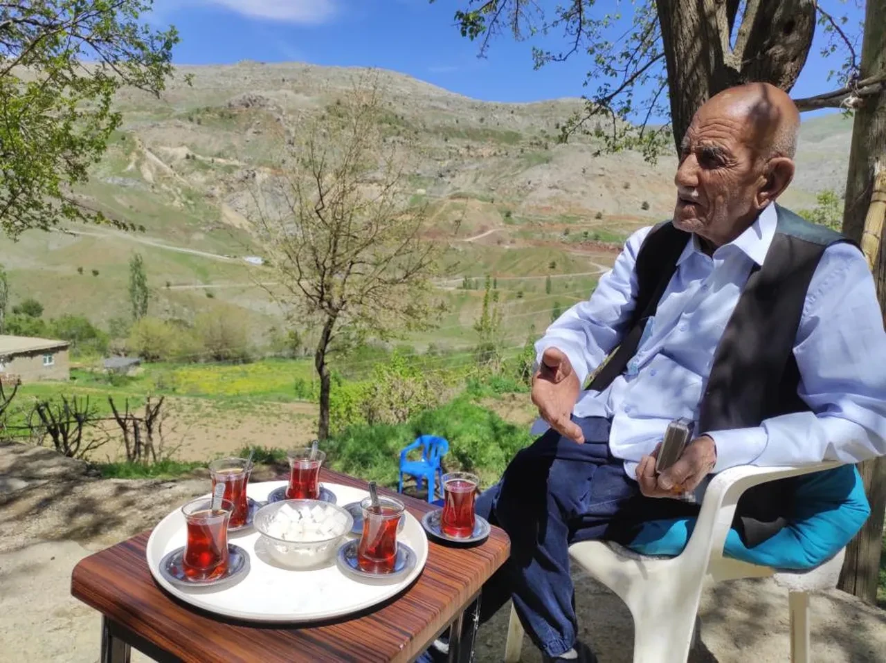 Uzun yaşamasının sırrını bedduaya bağladı! 136 yaşındaki dede Atatürk anısını anlattı