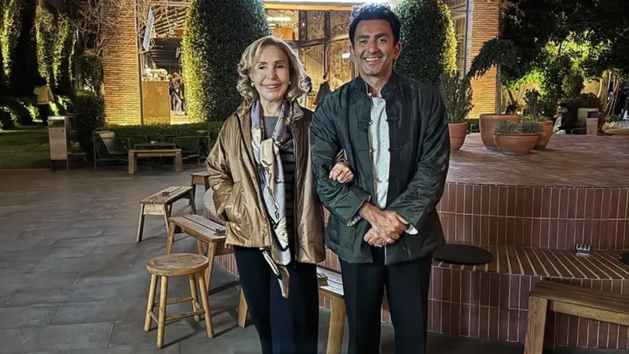 Ali Koç'un annesi Çiğdem Simavi'den EspressoLab'e ziyaret