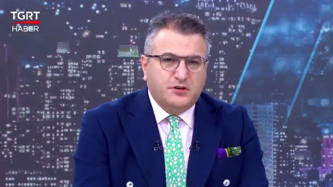 Cem Küçük Aybüke Pusat'ın aylık kazancını açıkladı! TRT sözleşmesinde dikkat çeken madde