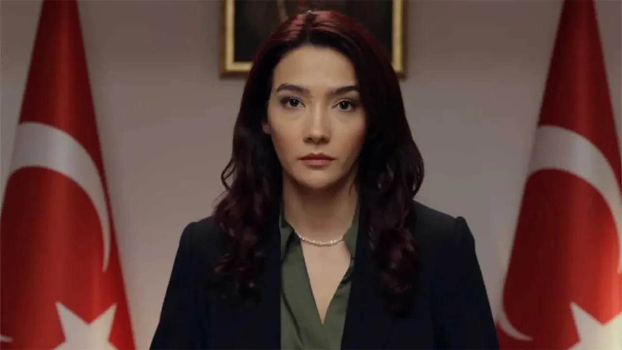 Cem Küçük Aybüke Pusat'ın aylık kazancını açıkladı! TRT sözleşmesinde dikkat çeken madde