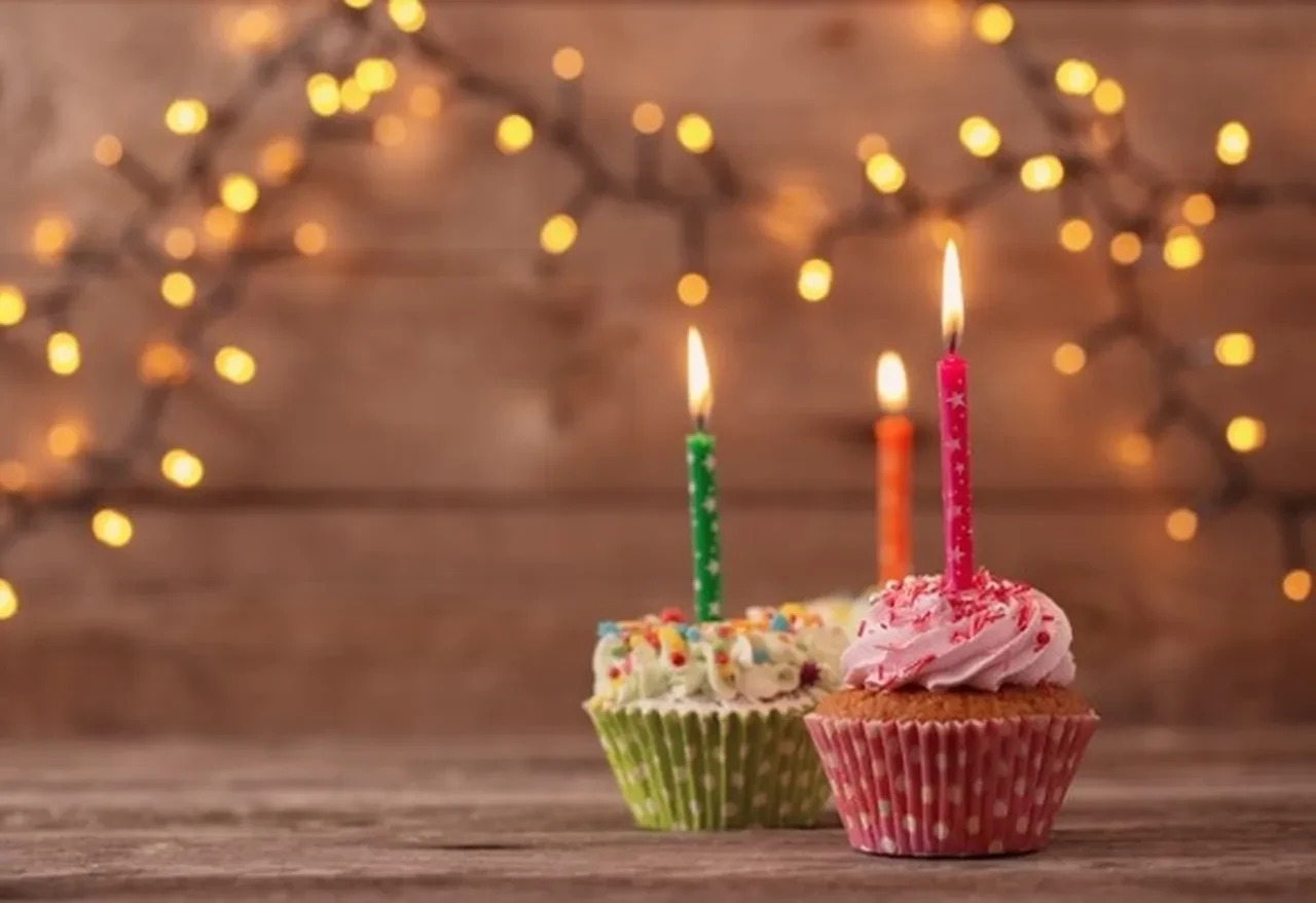 Doğum Günü Mesajları 2025: Güzel, Kısa, Anlamlı ve Komik “Doğum Günün Kutlu Olsun” Mesajı Sözleri