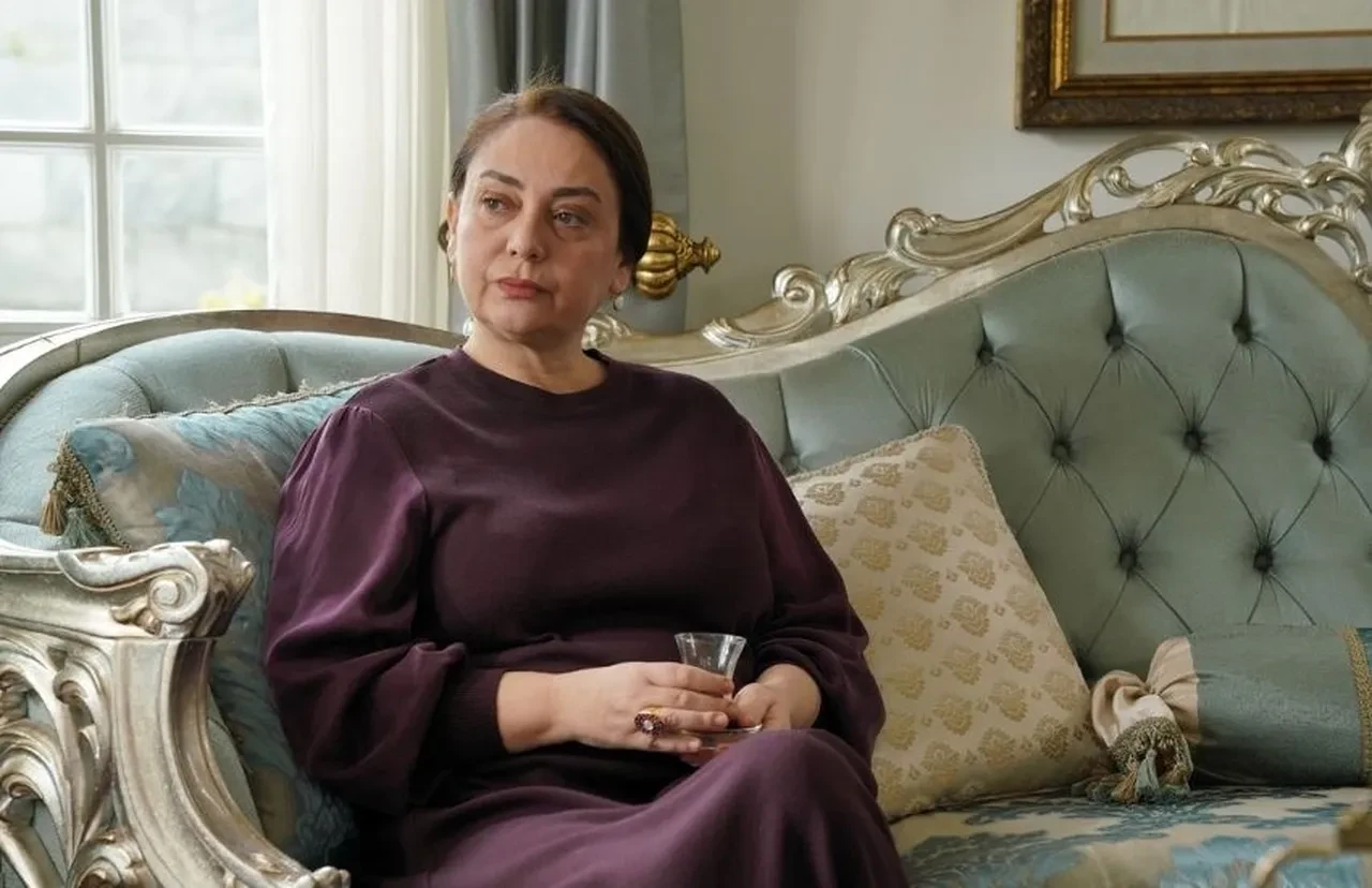 Kızılcık Şerbeti'nde bomba ayrılık! Pembe veda ediyor