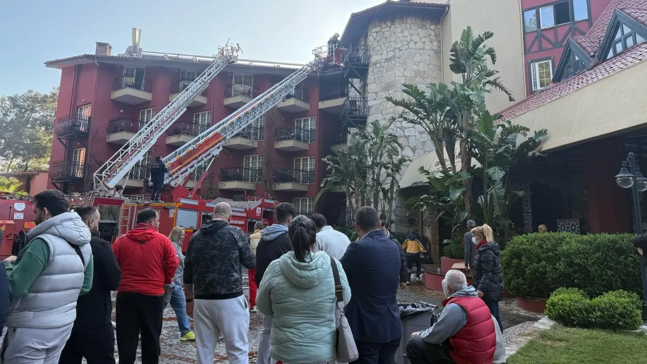 Marmaris'te 5 yıldızlı otelde korku dolu anlar! 680 kişi tahliye edildi